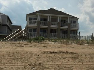 280 N End Blvd APT 2, Salisbury, MA 01952