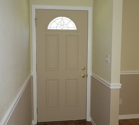 3rd image of 4016 Cornish Dr