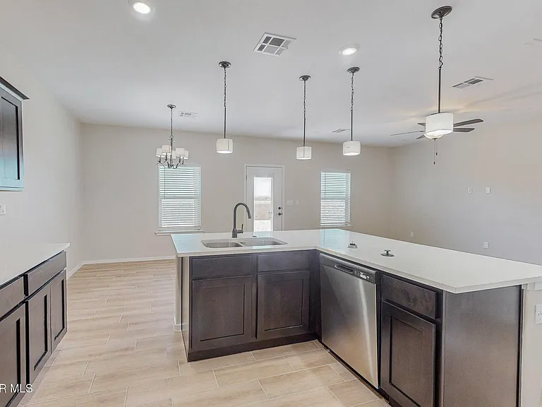 516 Logwood Ave — Photo 16