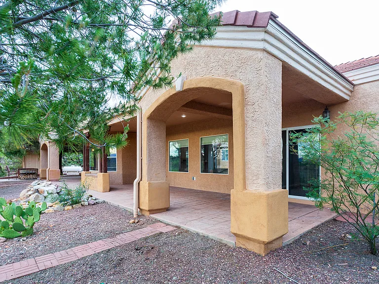414 Bury Ct — Photo 43