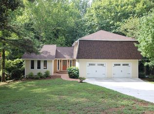 4332 Cove Island Dr NE, Marietta, GA 30067