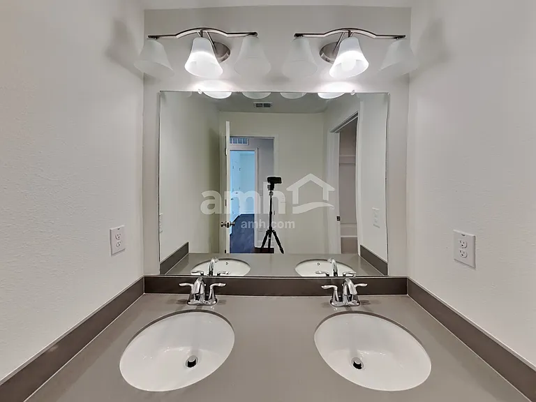 22500 Bellini Cir — Photo 20