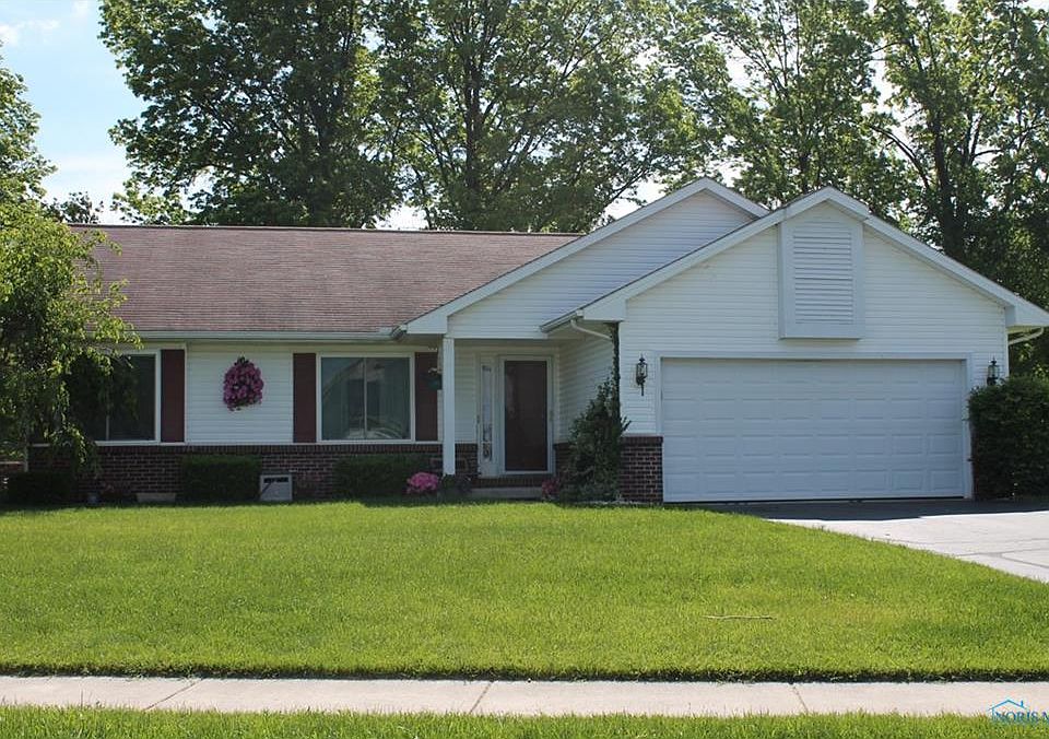 1st image of 105 Dogwood Dr