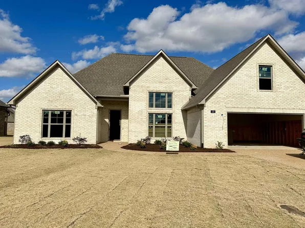123 Isaiah Dr, Jackson, TN 38305