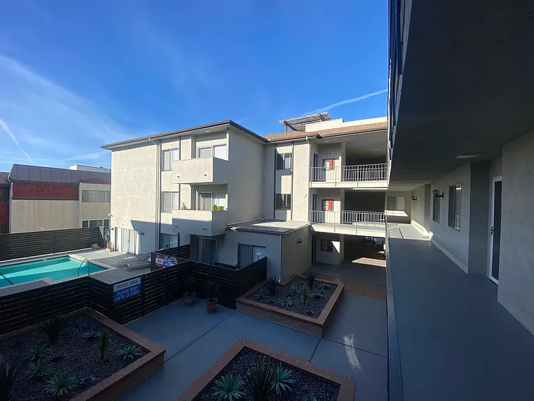 Windsor Place Apartments — Photo 5