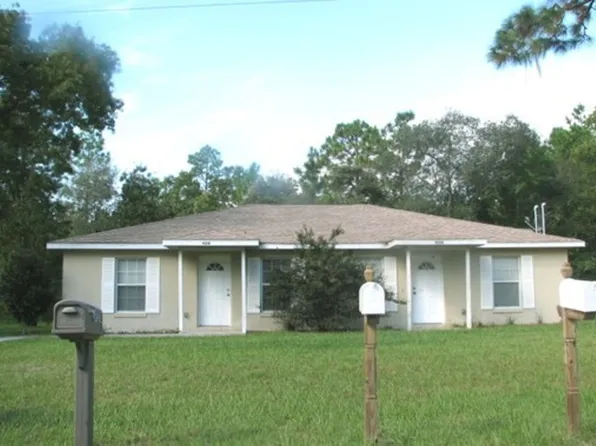 9328 N Travis Dr, Dunnellon, FL 34434