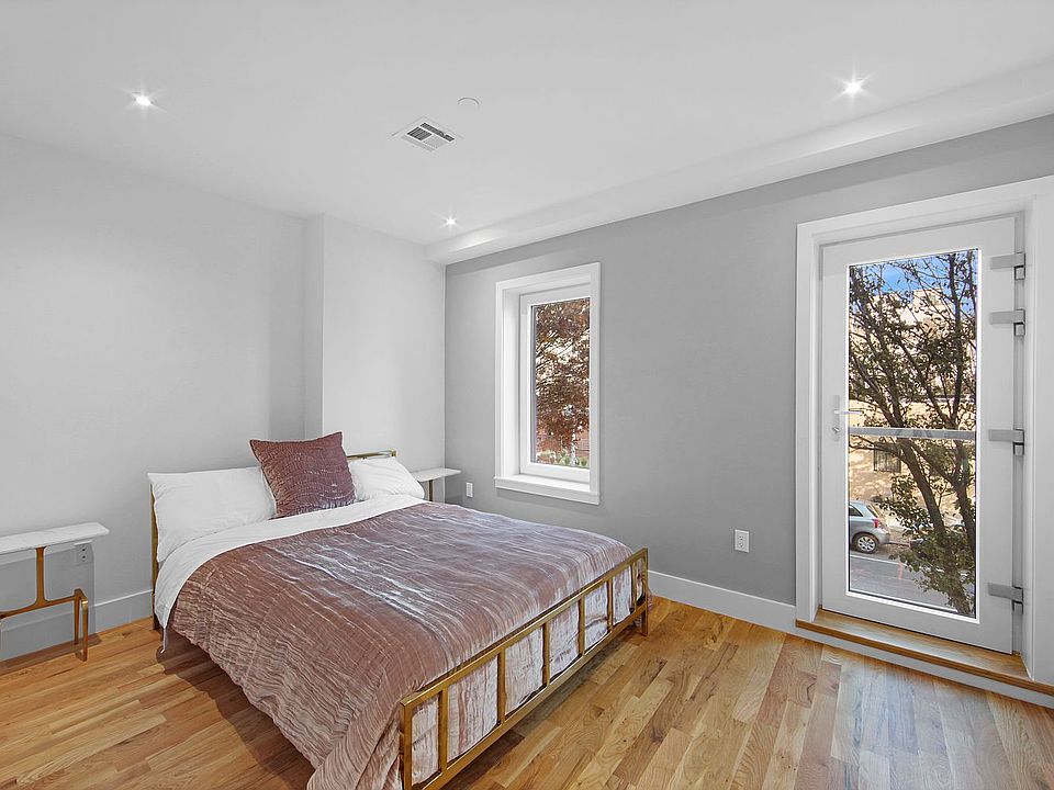 1st image of 1079 Fulton St #2C