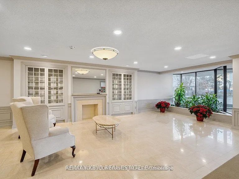 225 Bamburgh Cir #511 — Photo 29