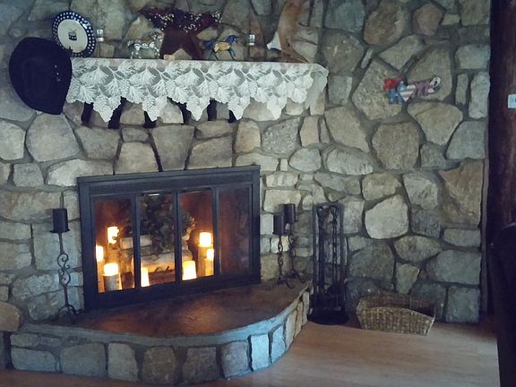 3rd image of 426 Blankenship Rd