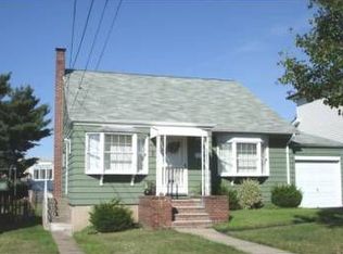 7 Fairview Ave, Secaucus, NJ 07094