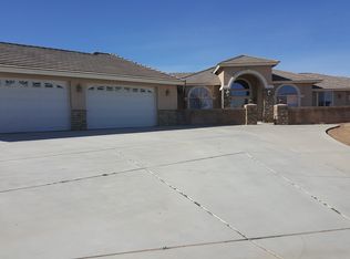 11735 Jenny St, Oak Hills, CA 92344