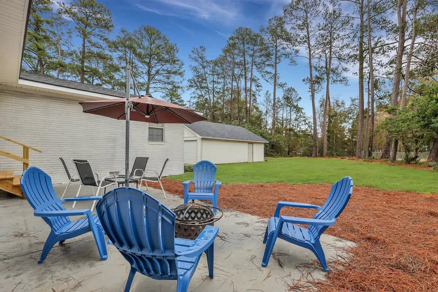 4 bed, 2.0 bath, 1743 sqft, $3,754 — Photo 4
