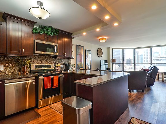 5th image of 405 N Wabash Ave Unit 3105
