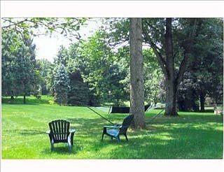 2nd image of 204 Glenhaven Ln