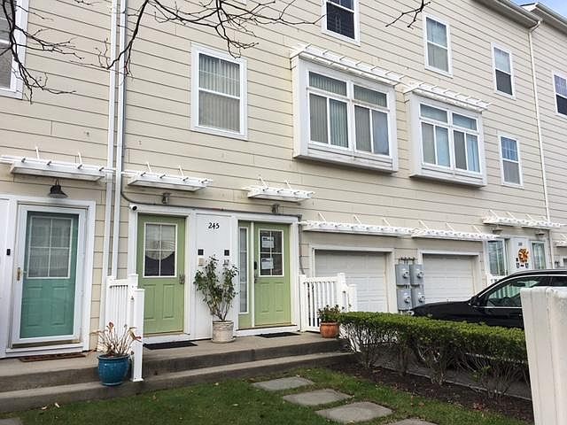 1st image of 245 Beach Breeze Pl