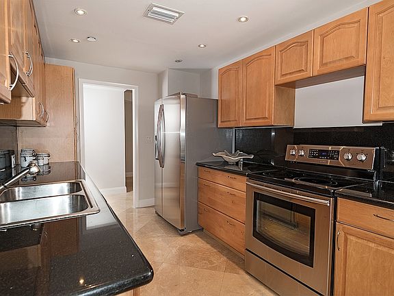 3rd image of 4000 Williams Island Bch APT 1503