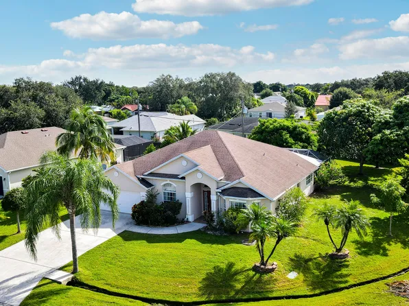 2085 SW Aladdin Street, Port St Lucie, FL 34953