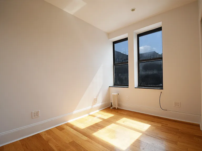 1059 Union St #3B — Photo 4