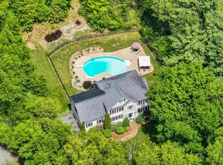 21 Wiggin Rd, Bedford, NH 03110