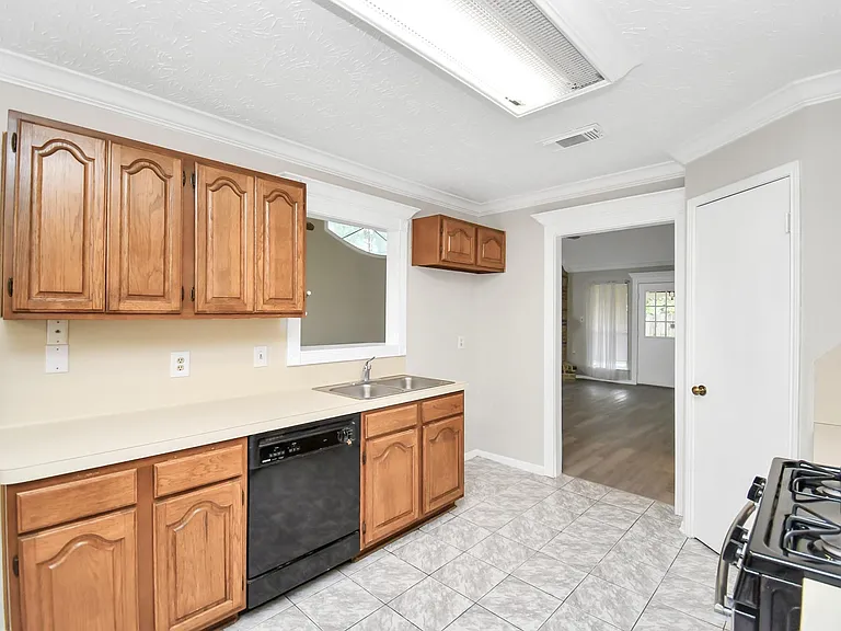 14810 Cypress Ridge Dr — Photo 23