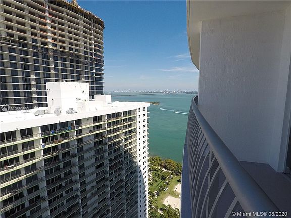 2nd image of 1750 N Bayshore Dr APT 4011