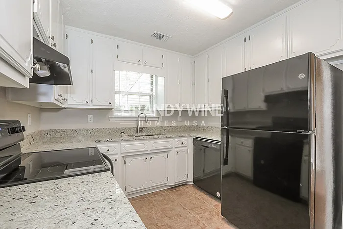148 Helen Dr NW — Photo 8