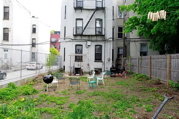 Rented by Rennit Inc. | media 47