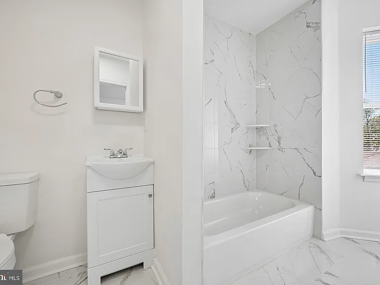 5829 Crittenden St — Photo 20