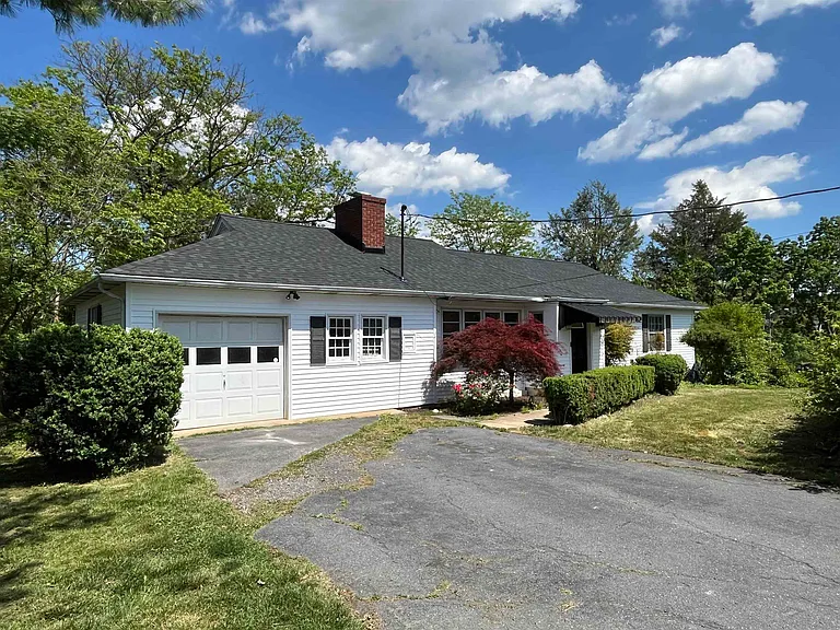 226 Orchard Ln — Photo 38