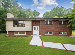 15 Merrywood Rd, Wappingers Falls, NY 12590