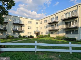 5601 Parker House Ter APT 303, Hyattsville, MD 20782
