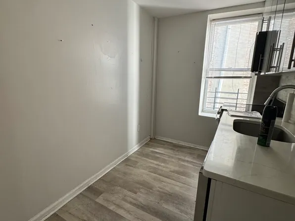 5605 Hudson Avenue image 1 of 10