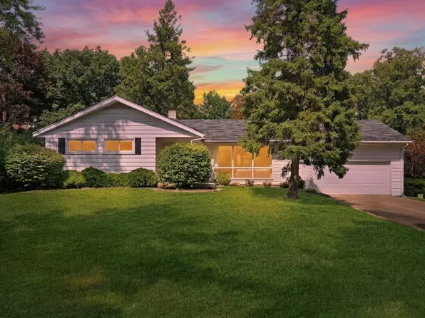 2414 Sunset Ave, Waukegan, IL 60087