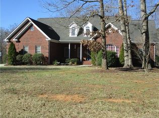 6504 Medlin Rd, Monroe, NC 28112
