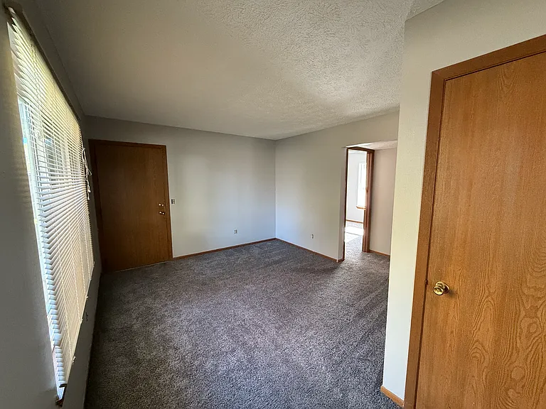3932 W 13th St #2 — Photo 2