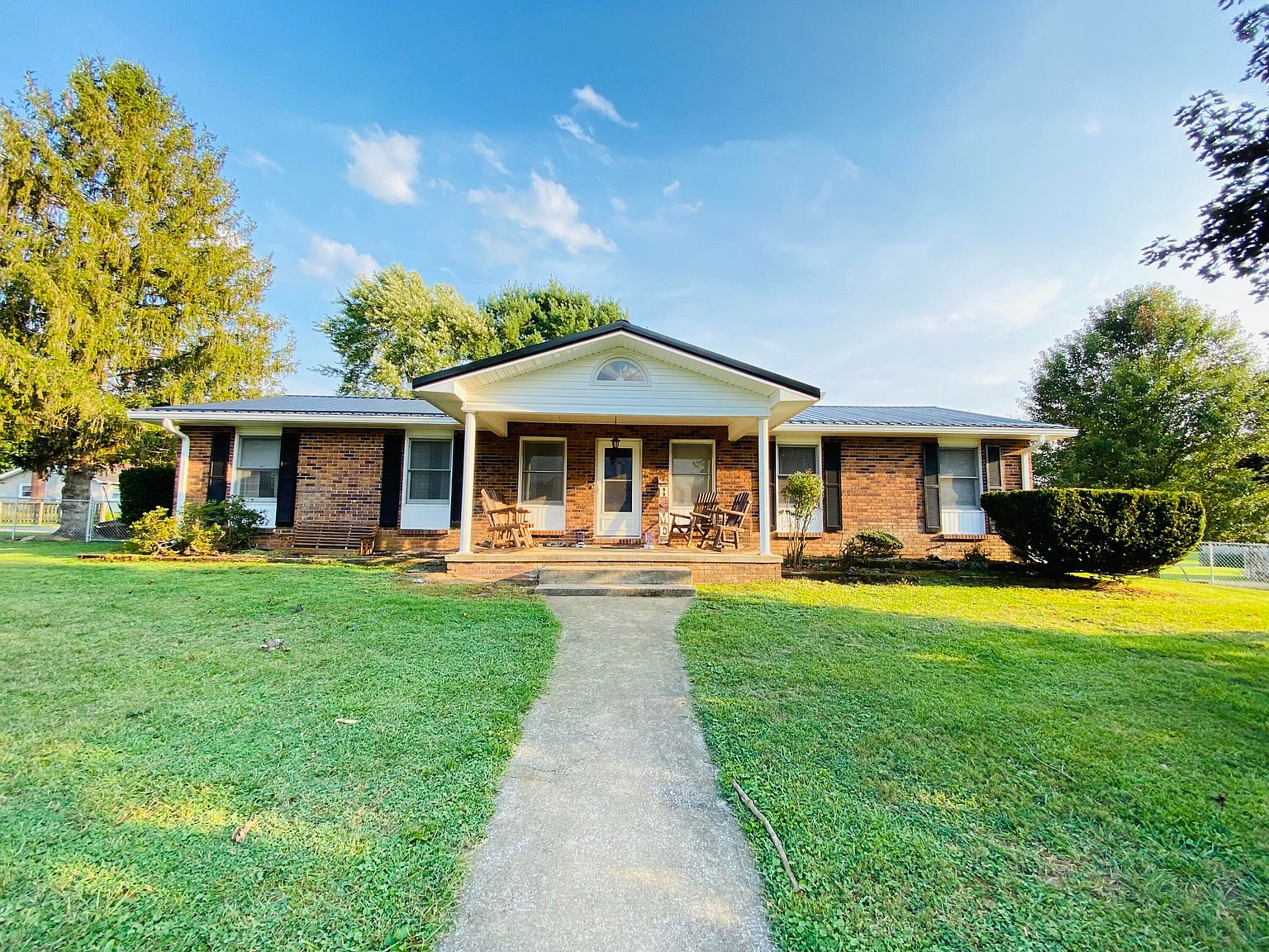 320 Milbourn St, Jonesville, VA 24263 Zillow