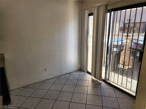 5th image of 2545 Spear St