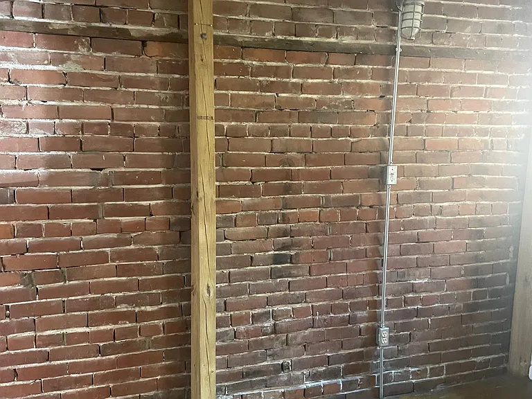 4520 Liberty Ave — Photo 3