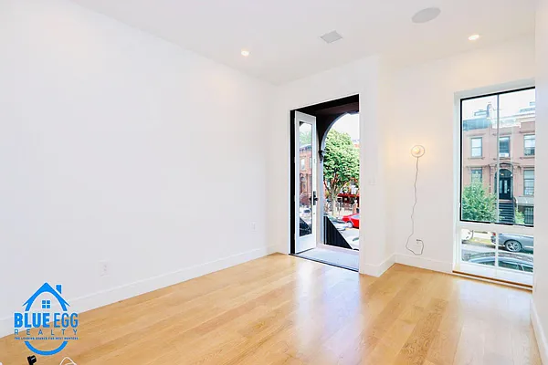 Rented by Blue Egg Realty Corp | media 17