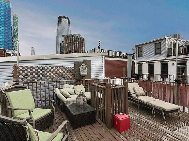 112 Morris St #10 — Photo 9