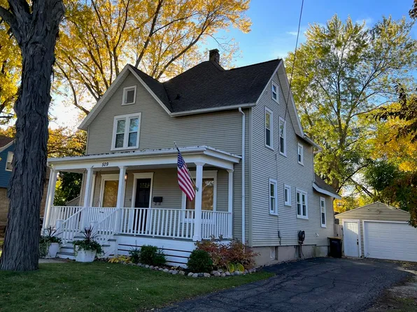 509 Robert St, Fort Atkinson, WI 53538