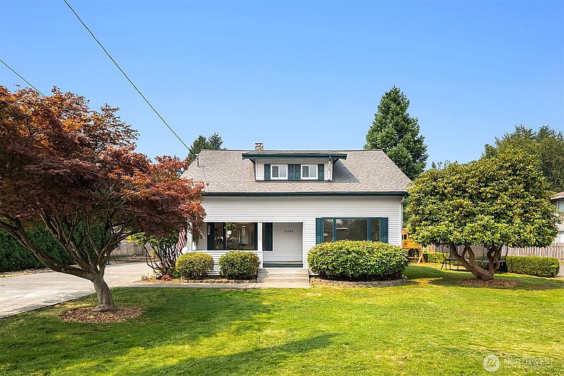 2nd image of 15502 182nd Avenue SE