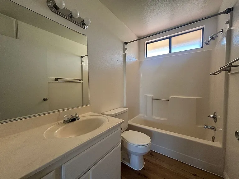 43941 18th St E — Photo 16