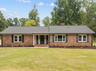 304 Denny Rd, Greensboro, NC 27405