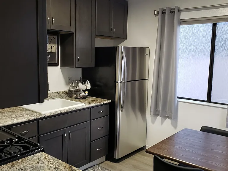 538 Lincoln Ave #1CVACATION — Photo 5