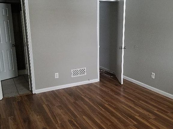 2nd image of 7329 Bellefontaine Ave
