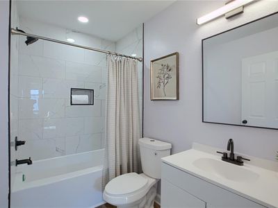 115 Locust Ave, Hampton, VA, 23661