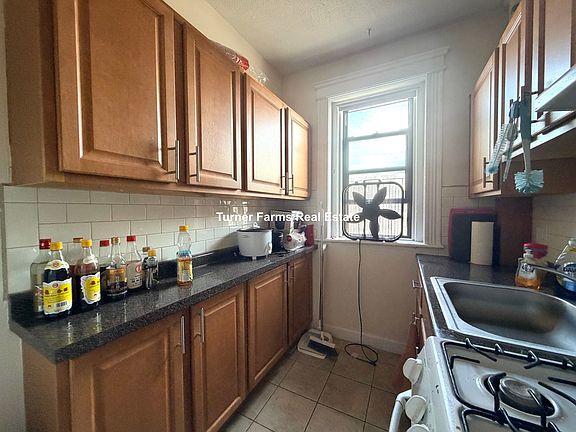 2nd image of 1156 Commonwealth Ave #59F
