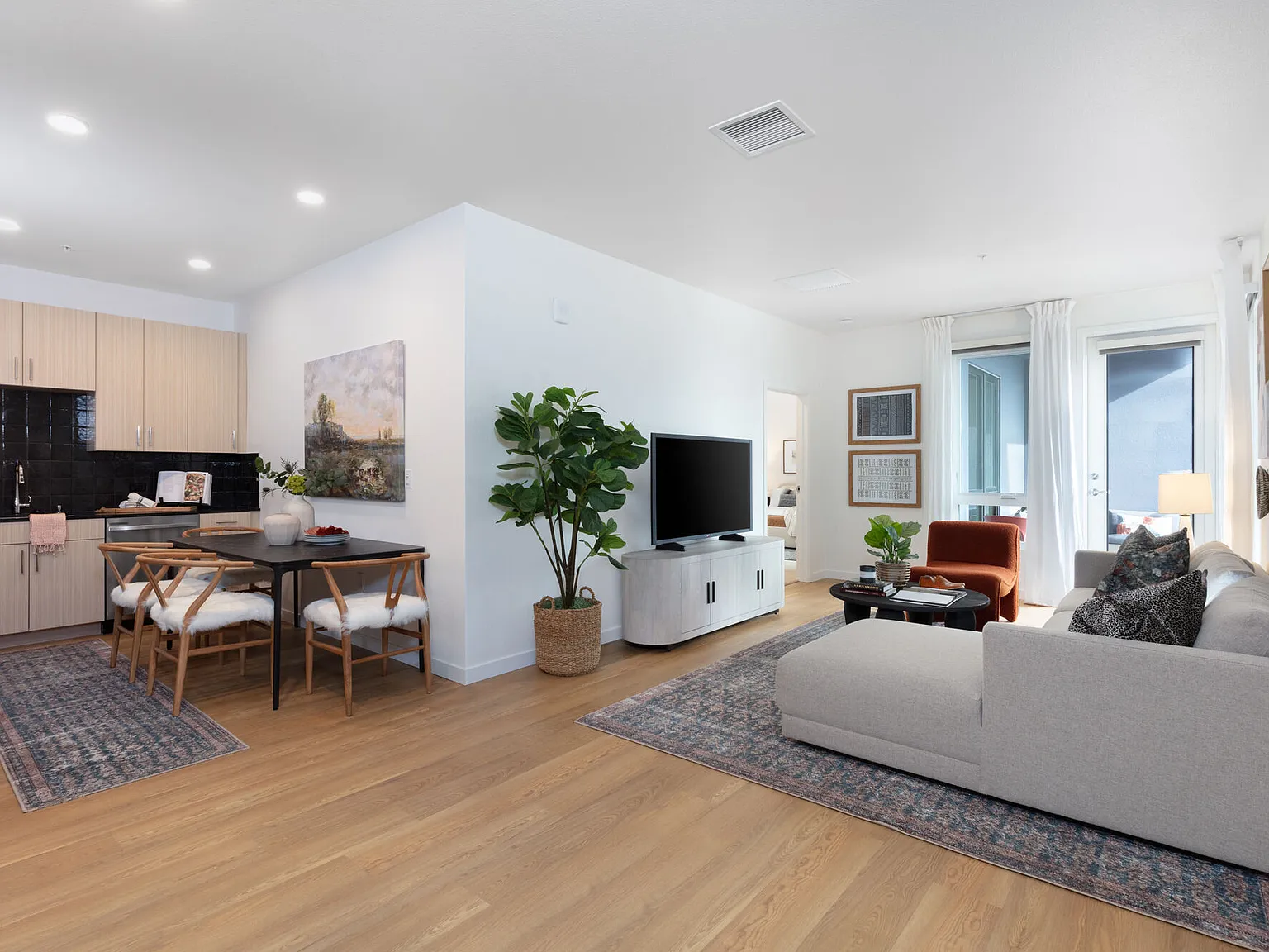 Station 16 Apartments — Photo 3