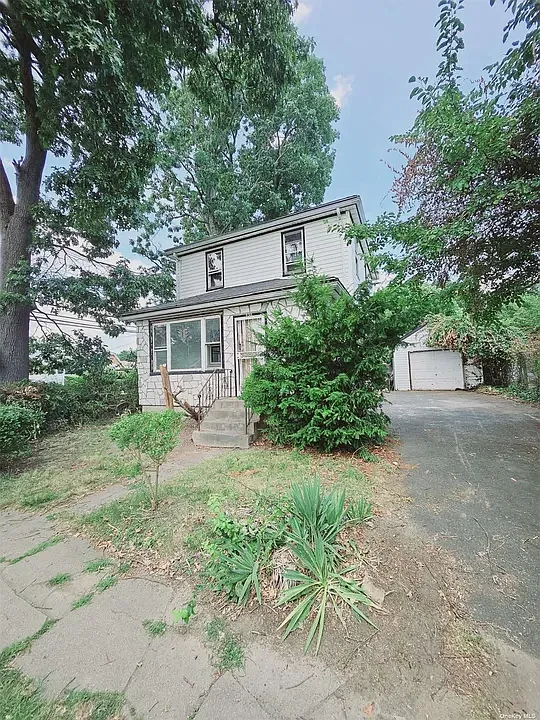 3 bed, 1196 sqft, $5,000 — Photo 2
